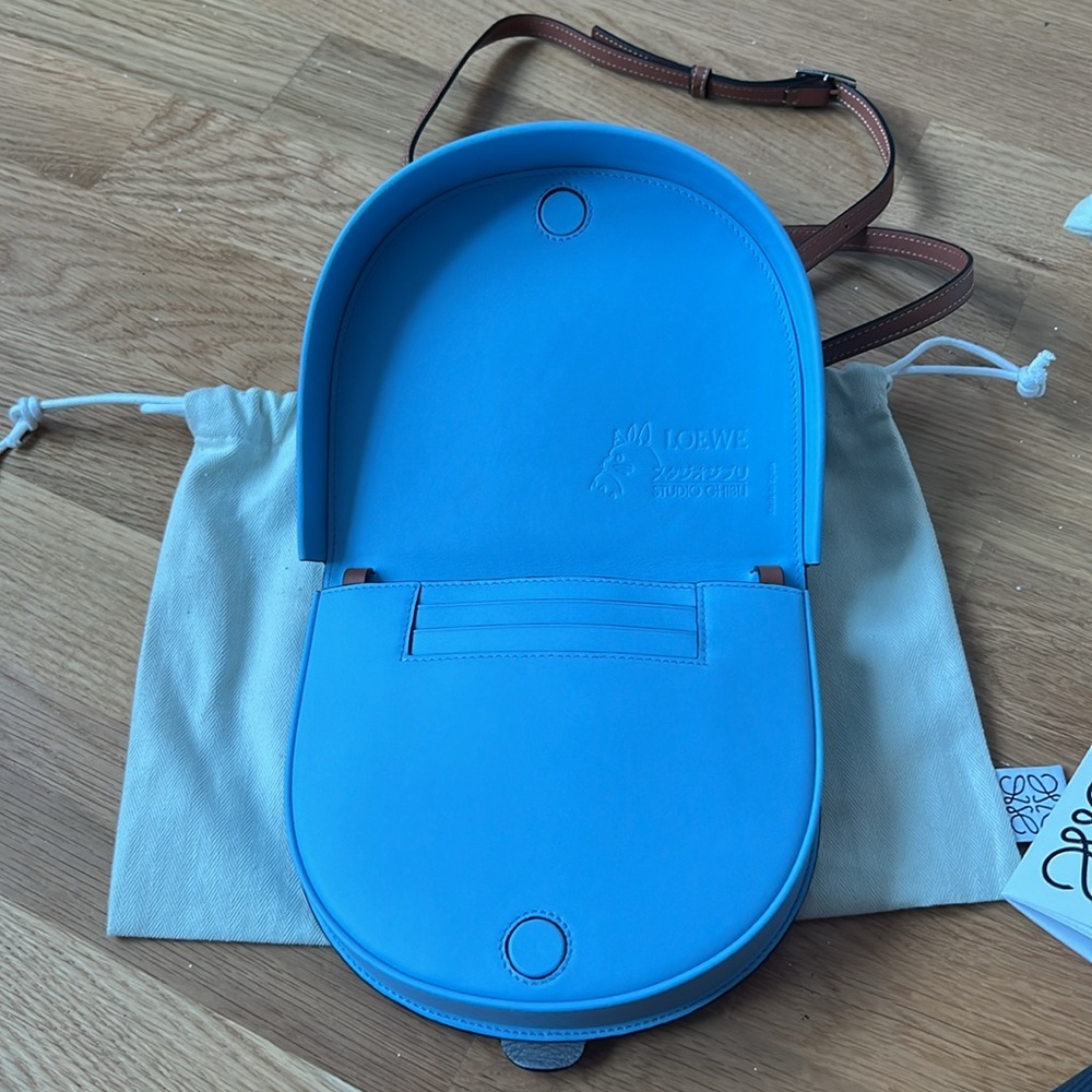 Loewe x Ghibli Totoro large heel bag in blue - Picture 4 of 9